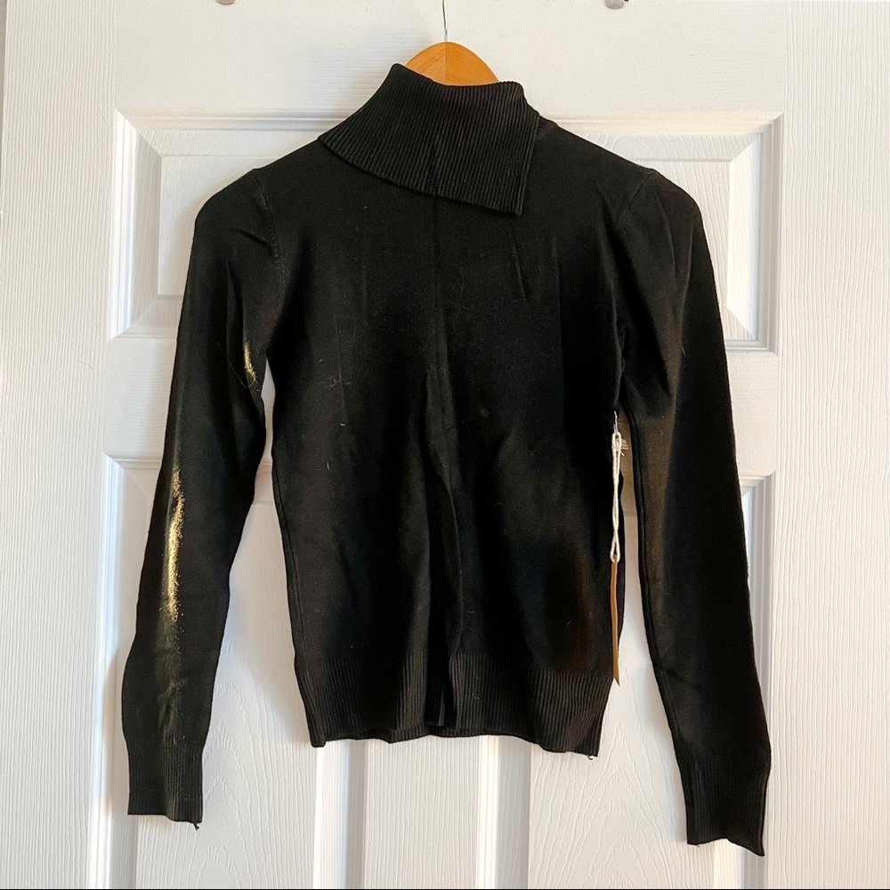 Dreamers Black Sweater